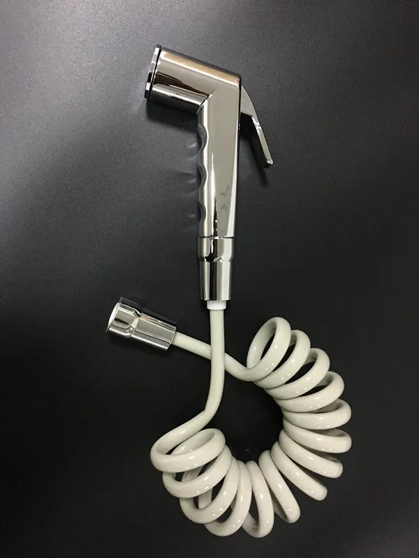 Pléascach Chrome Bidet Sprayer Shataff le Lock-on Feidhm